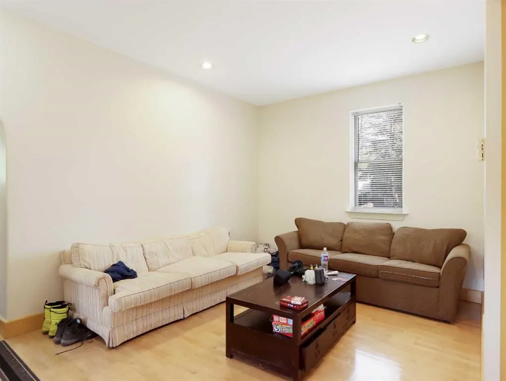 228 17th Street