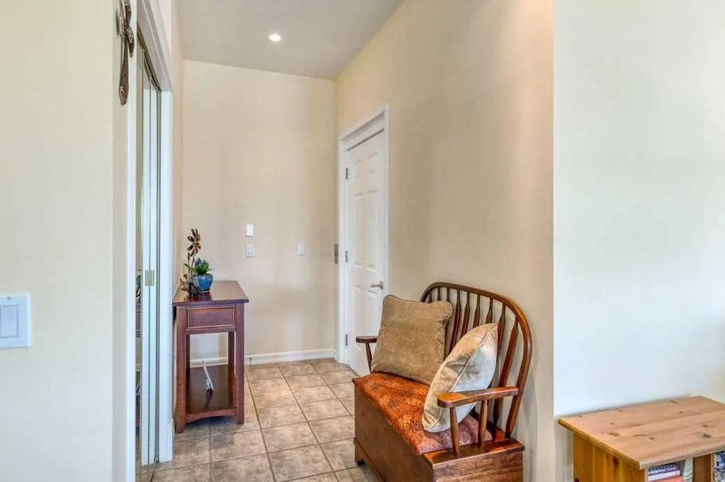 147 Crawford Drive, #3R