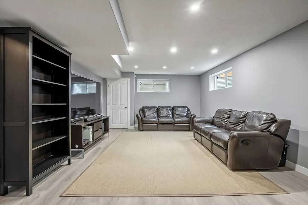 500 Cougar Ridge Drive SW