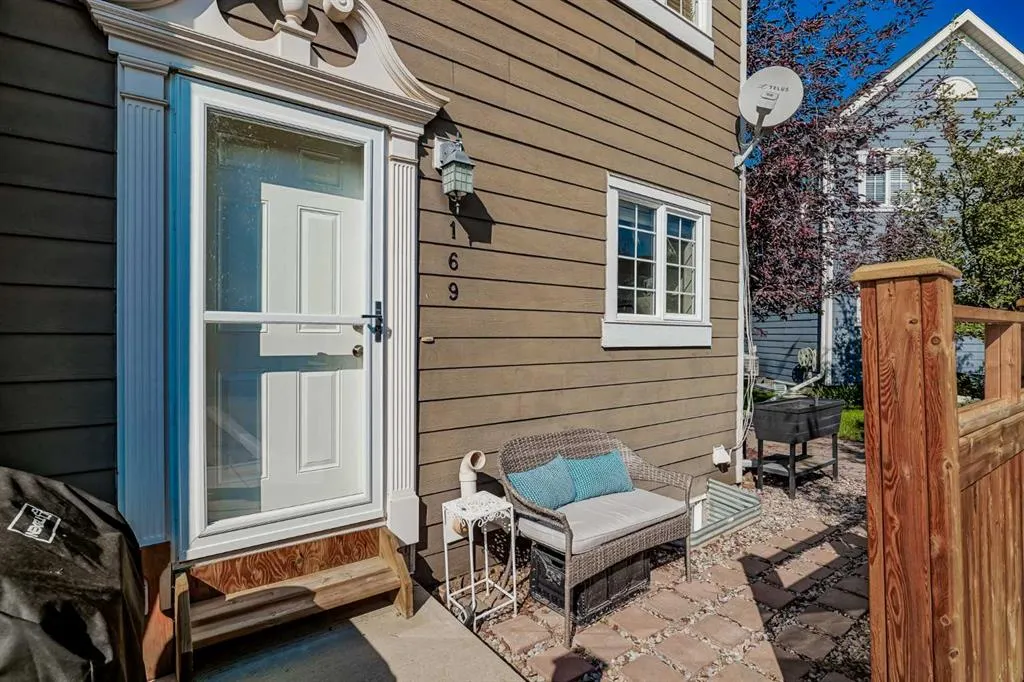 169 Rainbow Falls Manor
