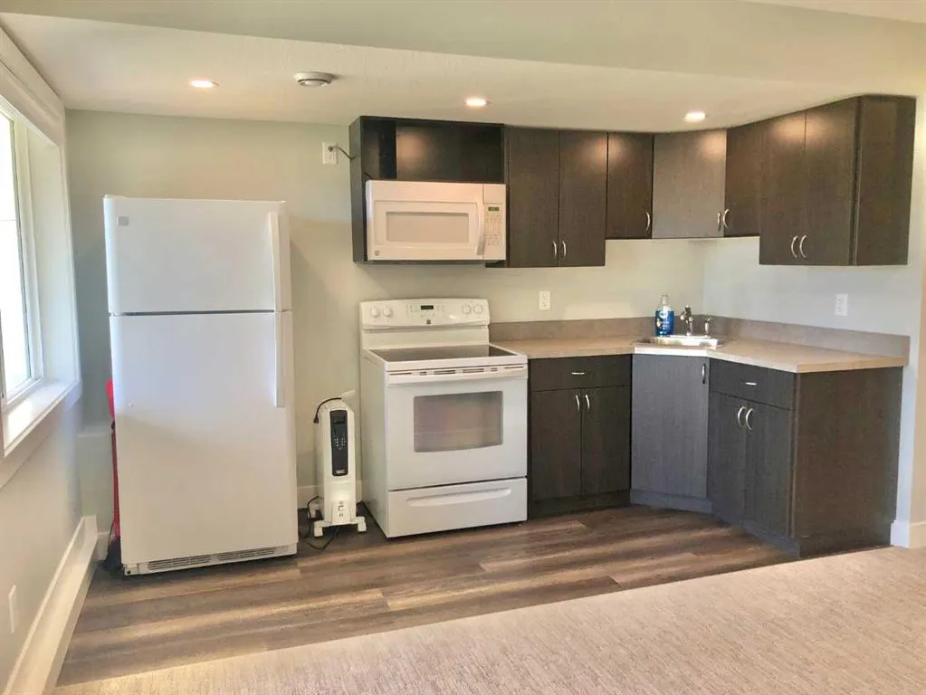 214 McArdell Drive, #17