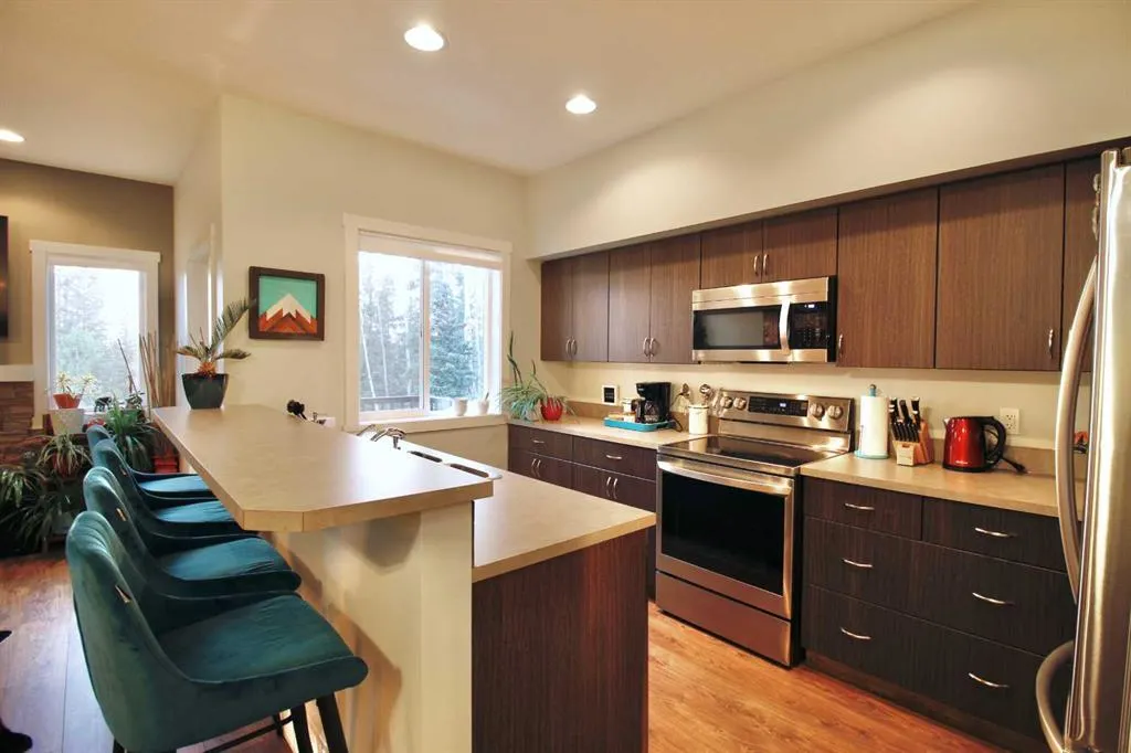 214 McArdell Drive, #17