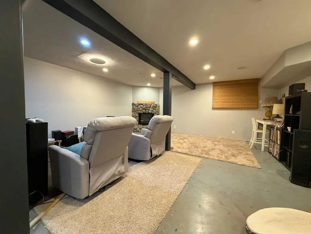 1318 Whitfield Avenue