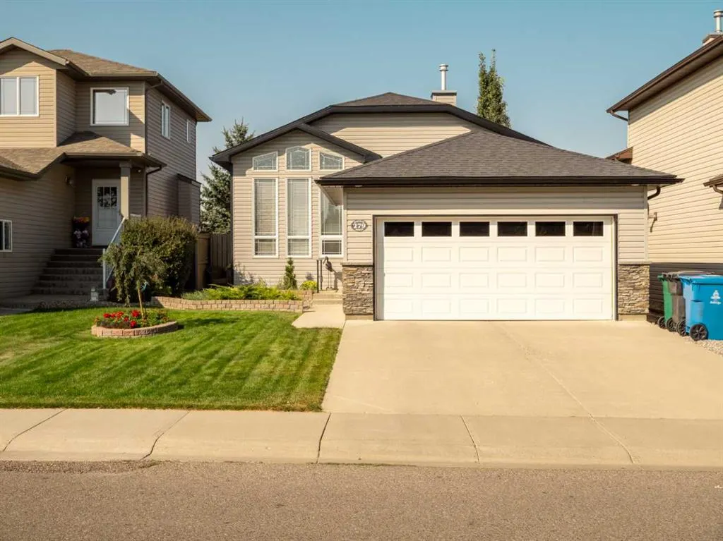 279 Squamish Court W