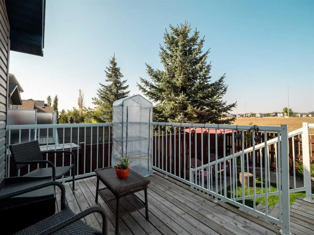 279 Squamish Court W