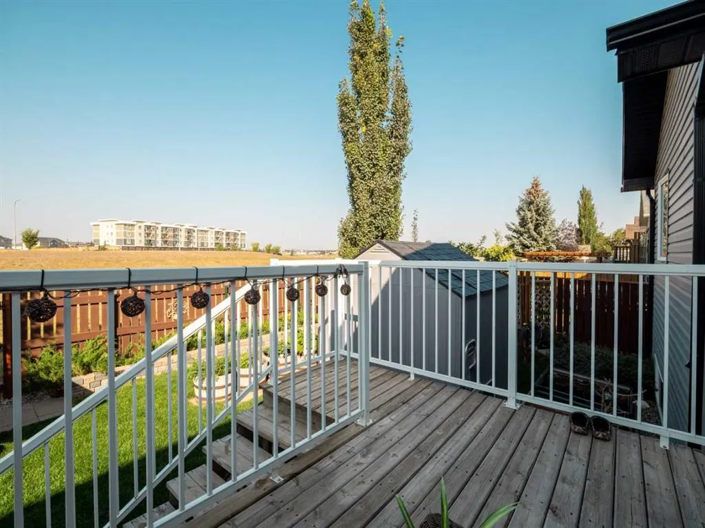 279 Squamish Court W