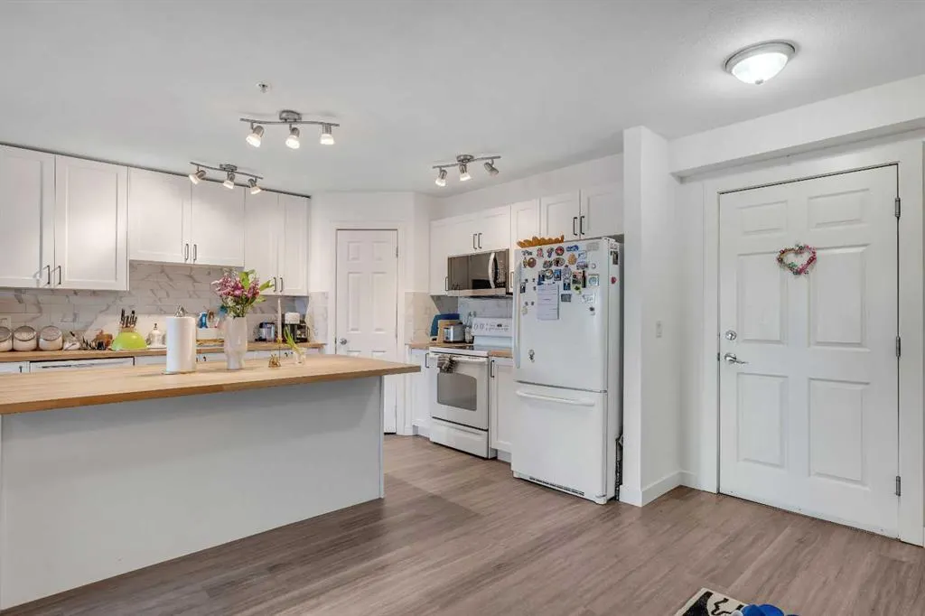 1724 26 Avenue SW, #302