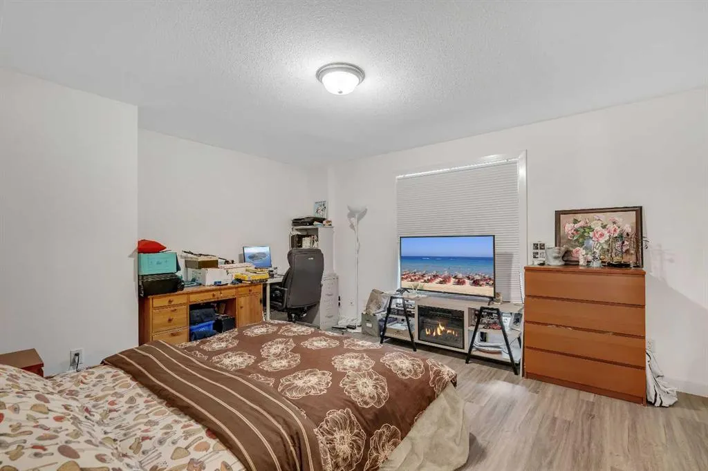 1724 26 Avenue SW, #302