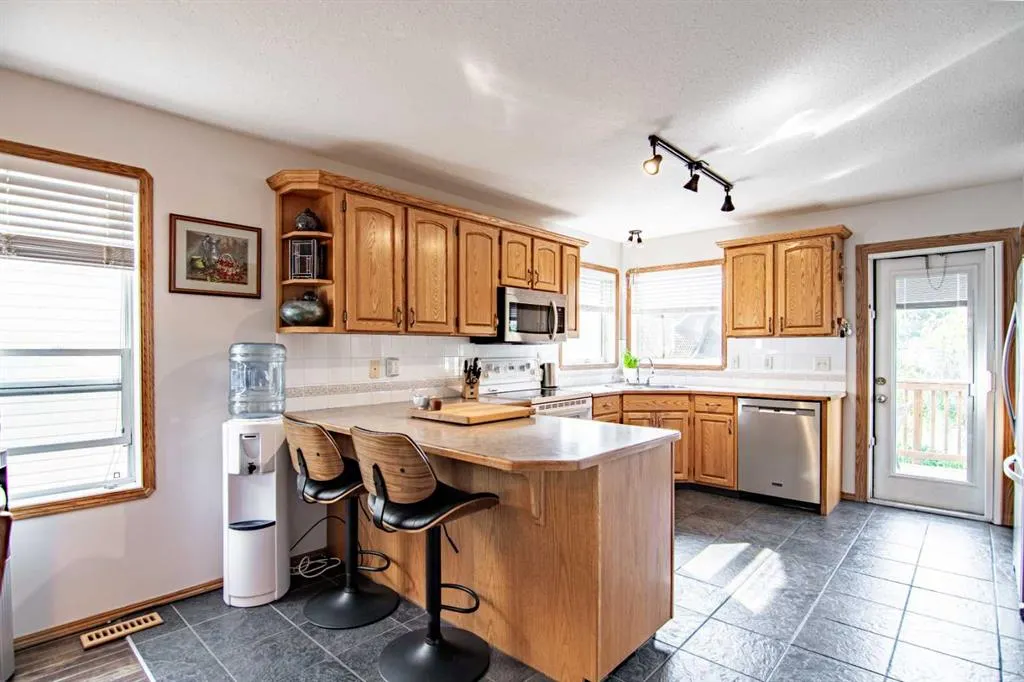 84 Addington Drive