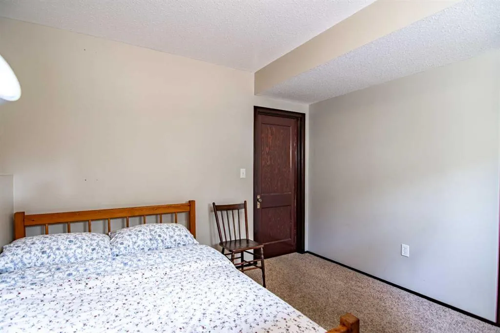 84 Addington Drive