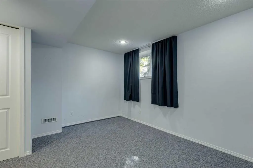523 Ranch Estates Place NW