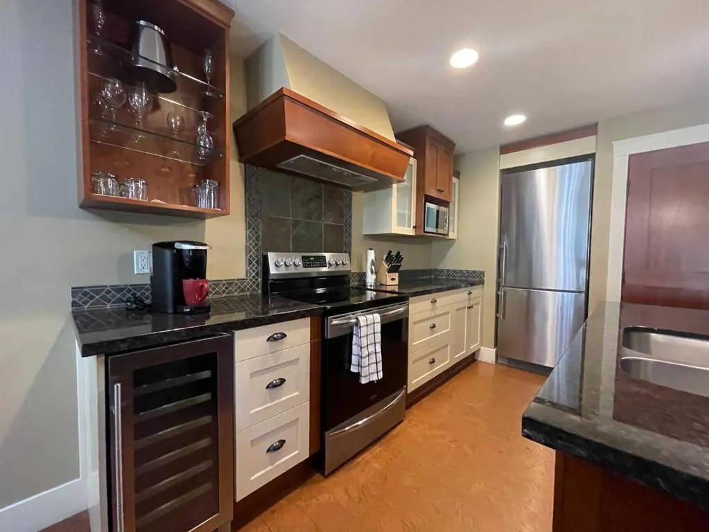187 Kananaskis Way, #313