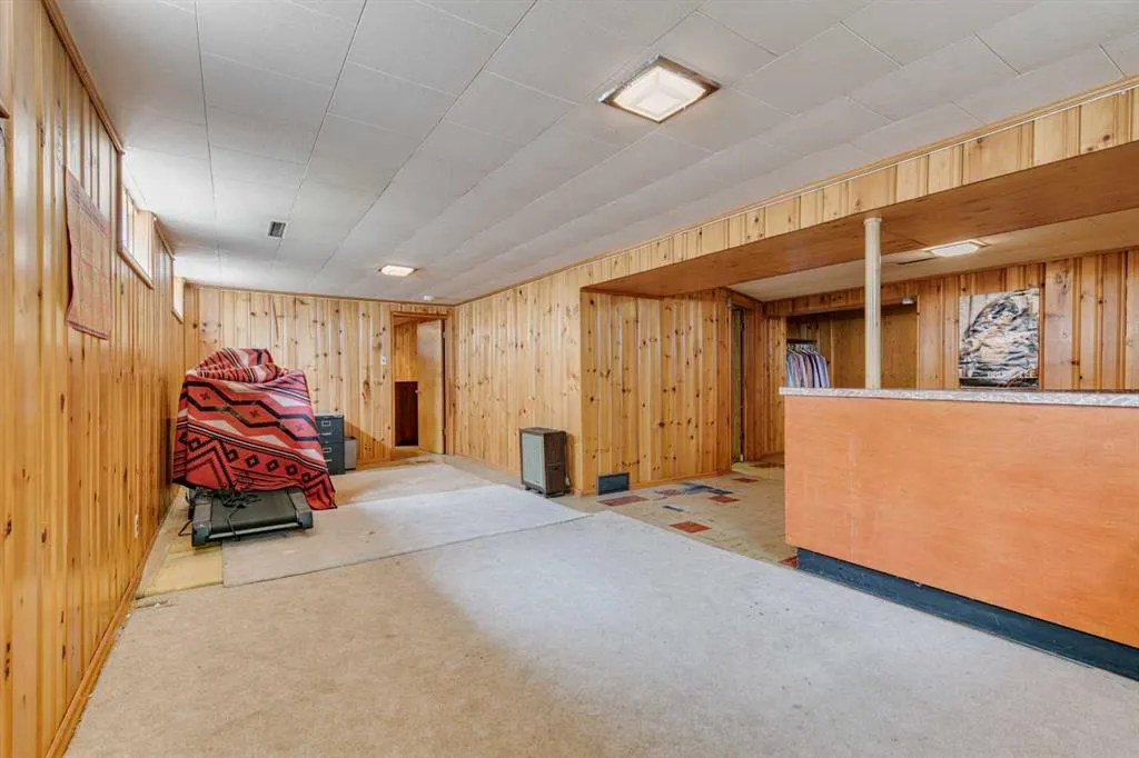 146 Wedgewood Drive SW