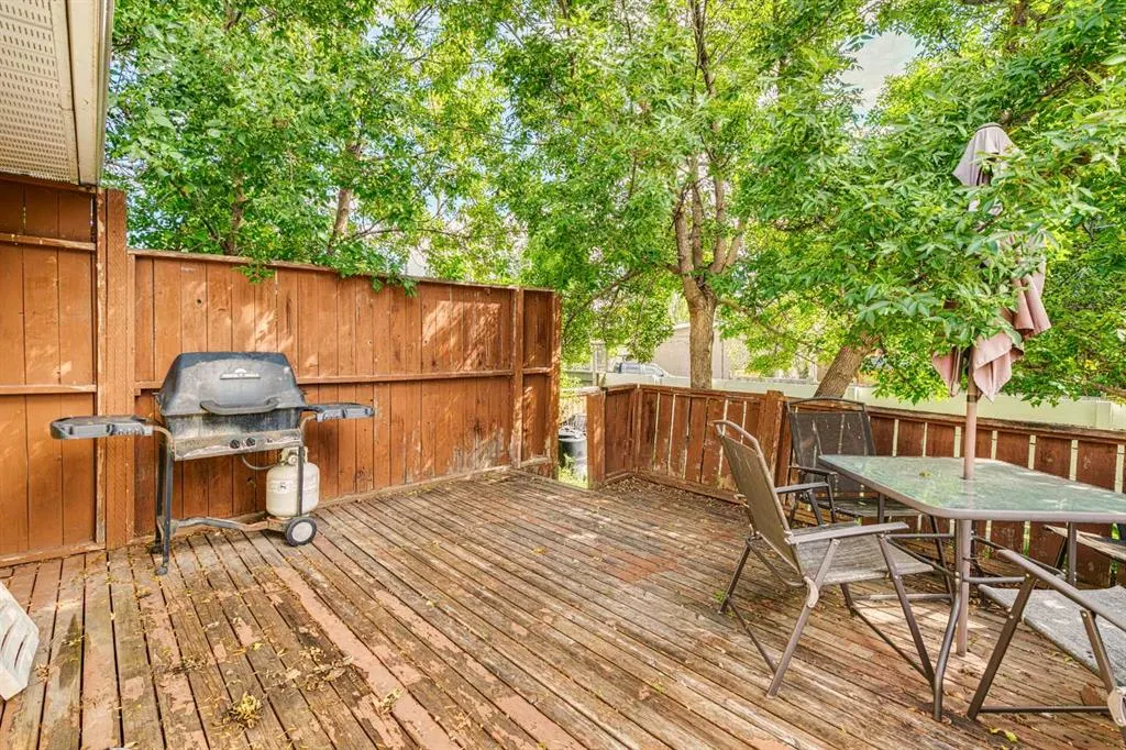 146 Wedgewood Drive SW