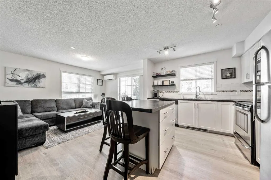 279 Copperpond Common SE, #1306