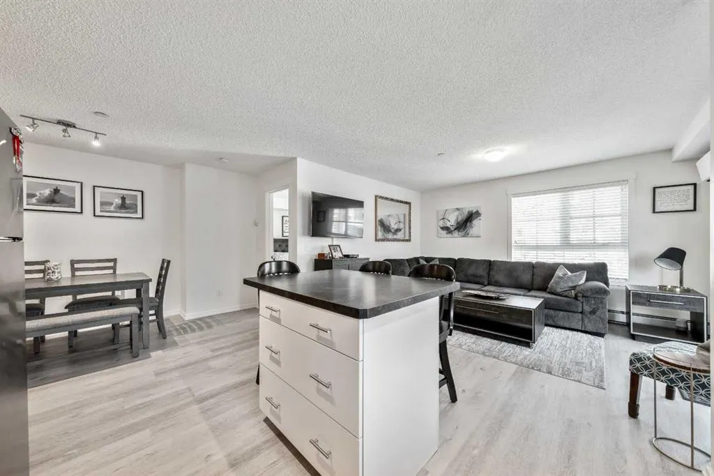 279 Copperpond Common SE, #1306