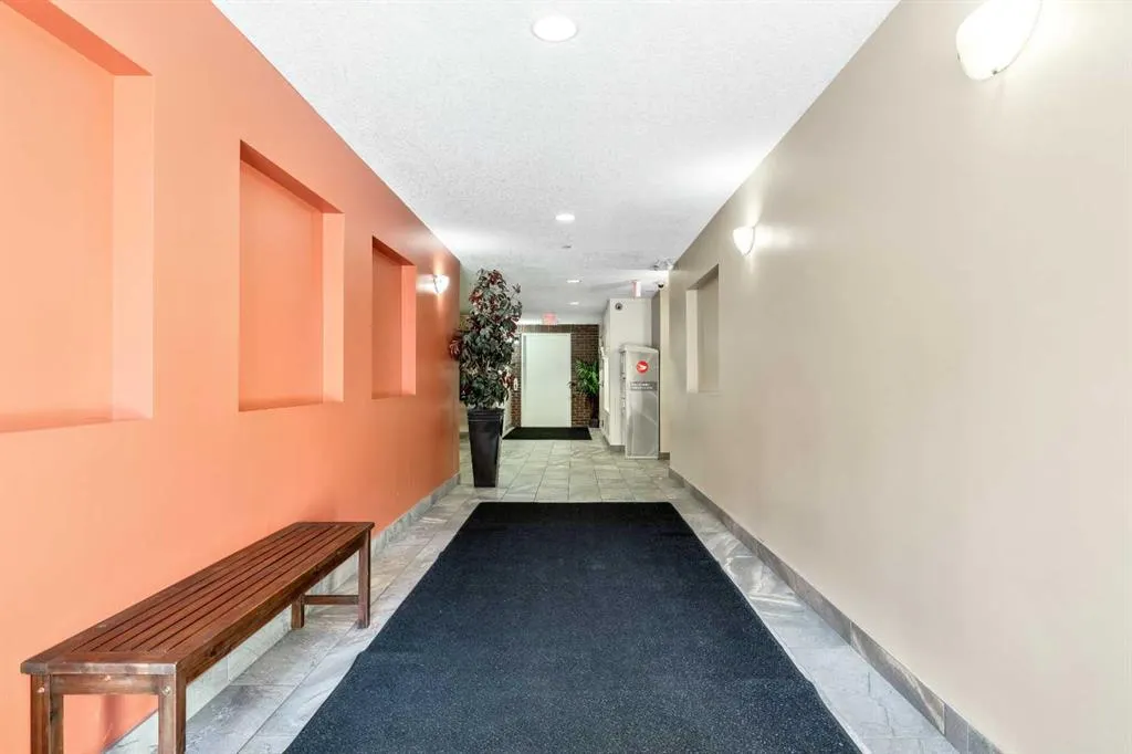 279 Copperpond Common SE, #1306