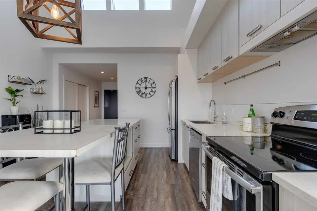 730 5 Street NE, #406
