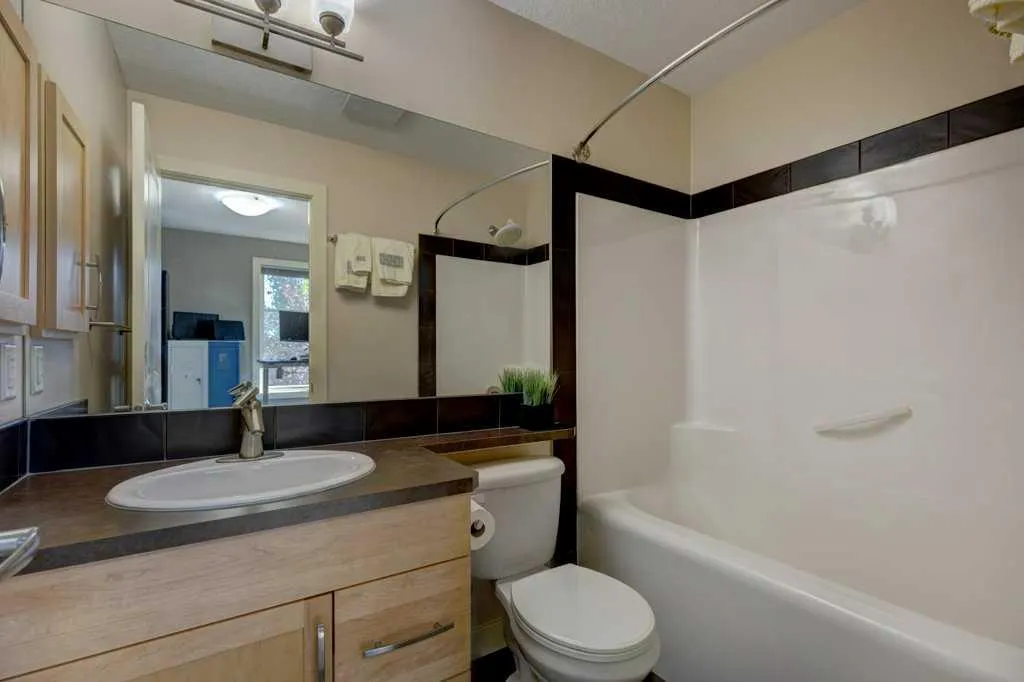 115 Aspen Hills Villas SW