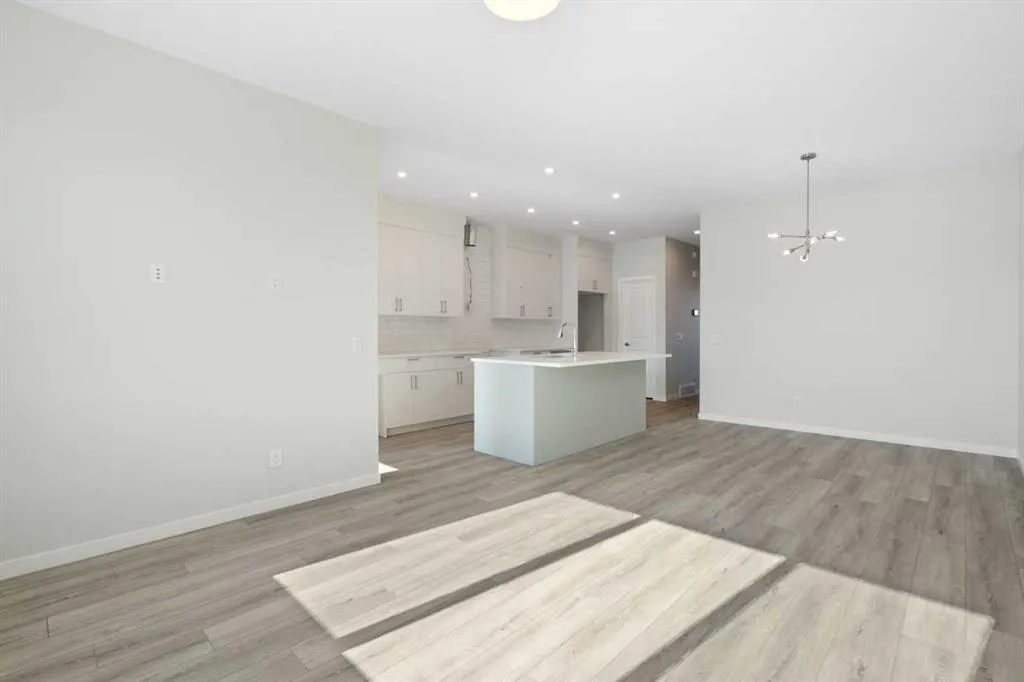 34 Herron Common NE
