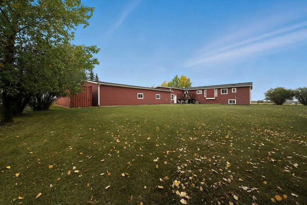 22093 Township Road 283A