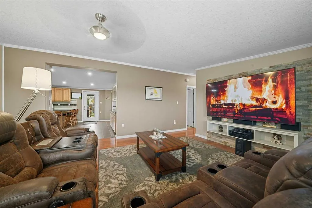 22093 Township Road 283A