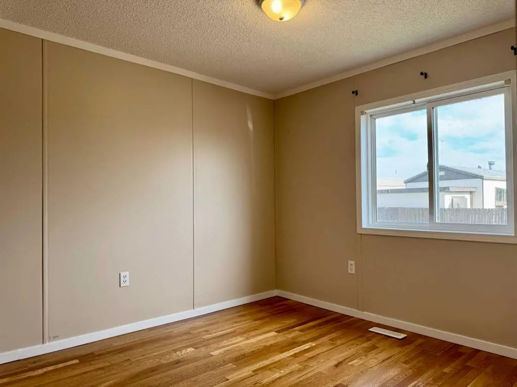 9824 104 Avenue, #6