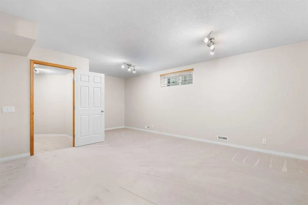 88 Chaparral Villas SE