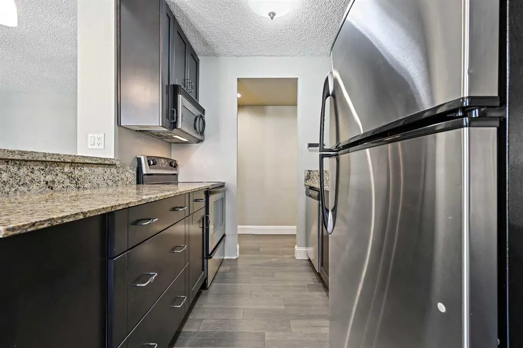 733 14 Avenue SW, #302