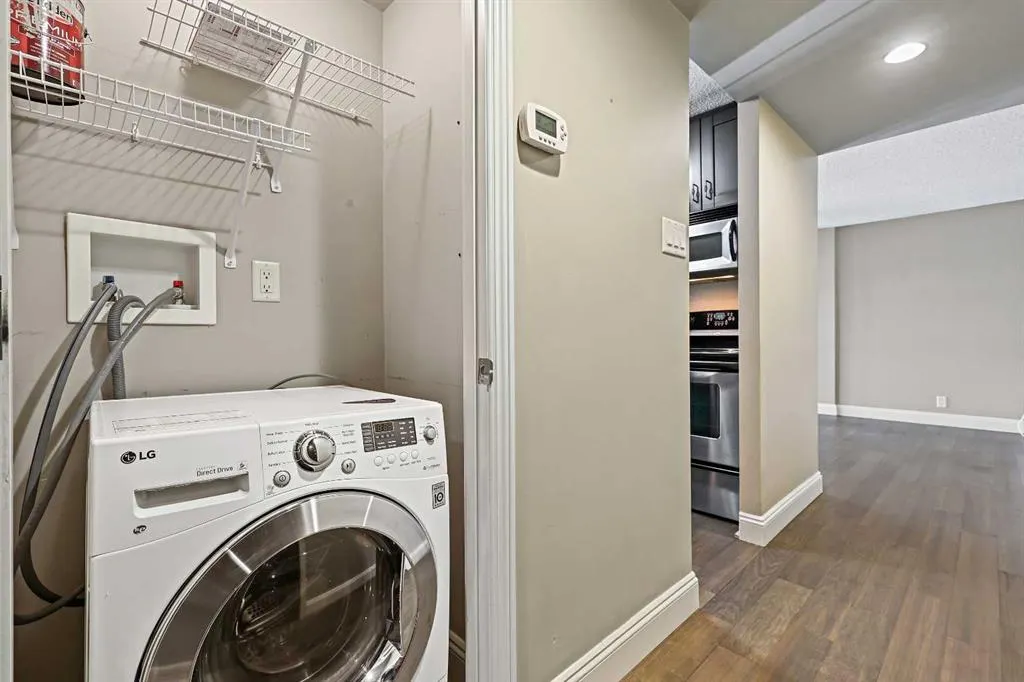733 14 Avenue SW, #302