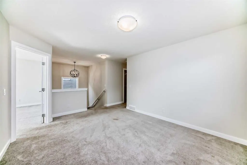 105 Creekside Way SW