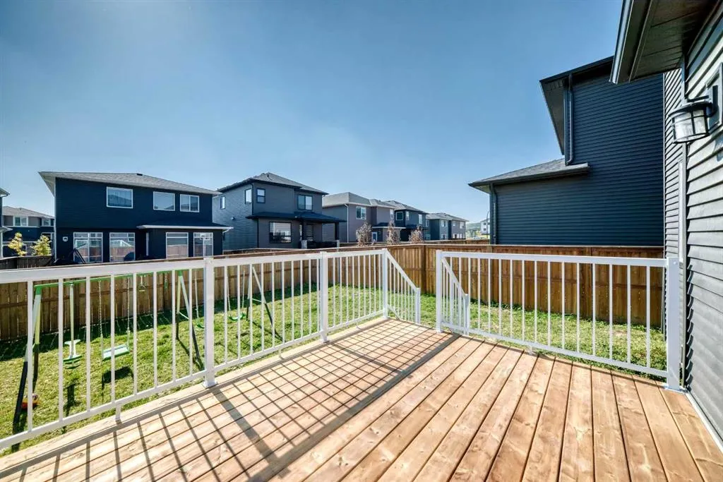 105 Creekside Way SW