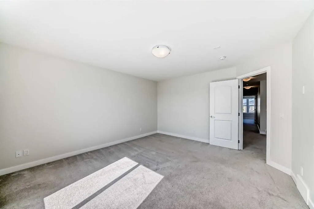 105 Creekside Way SW