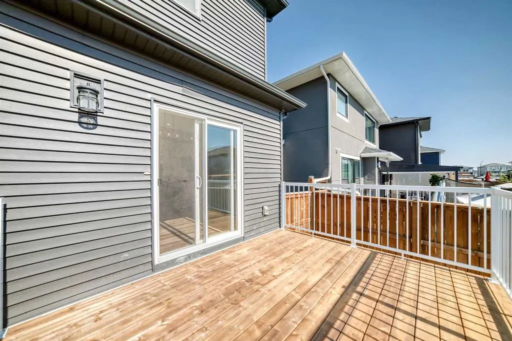 105 Creekside Way SW