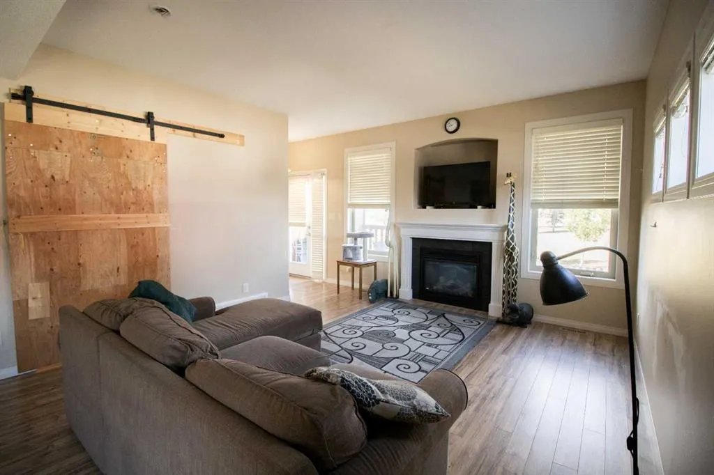 150 Vanier Drive, #408