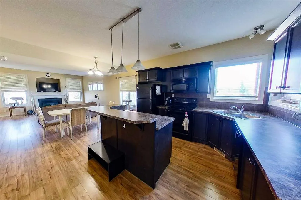 150 Vanier Drive, #408