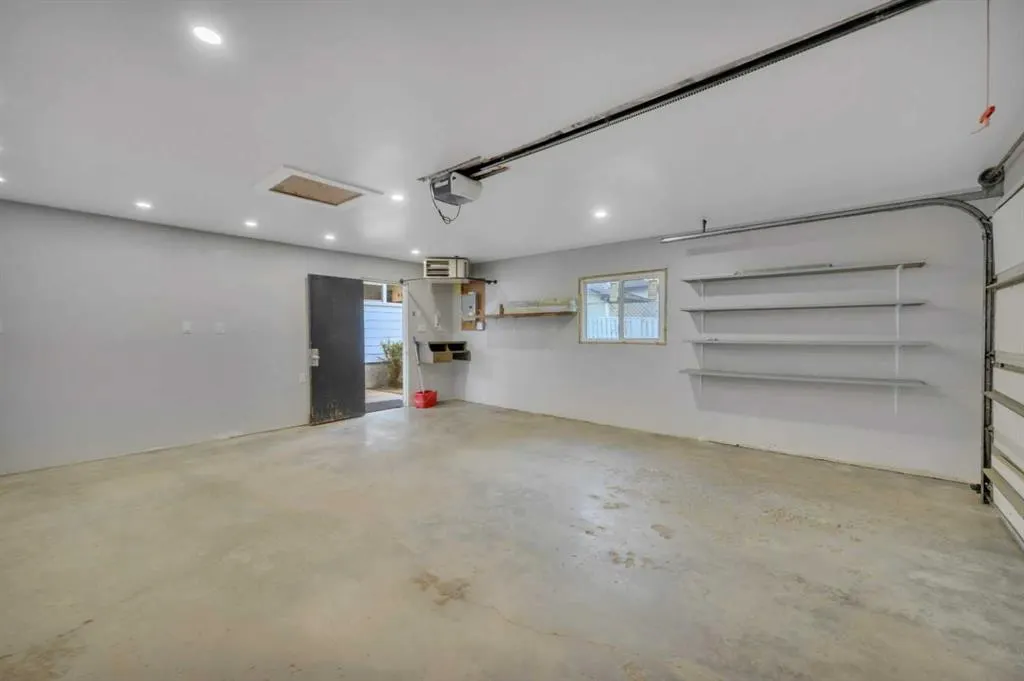 54 Wright Avenue