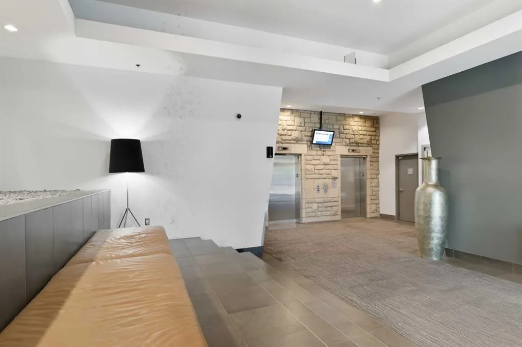 215 13 Avenue SW, #1706