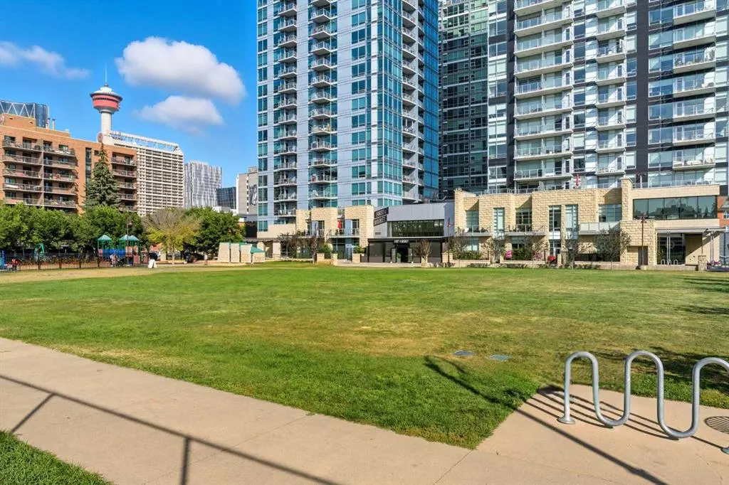 215 13 Avenue SW, #1706