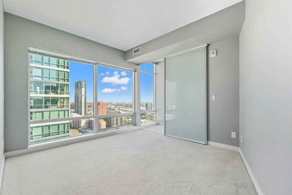 215 13 Avenue SW, #1706