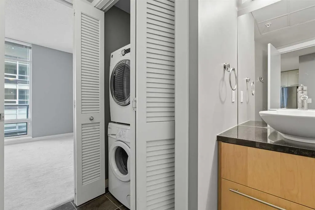 215 13 Avenue SW, #1706