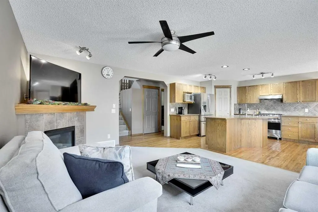 2 Tuscany Ravine Landing NW