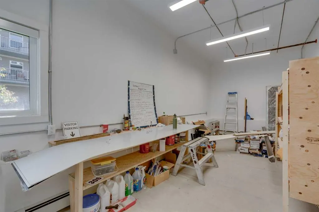 404 1 Avenue SE, #302