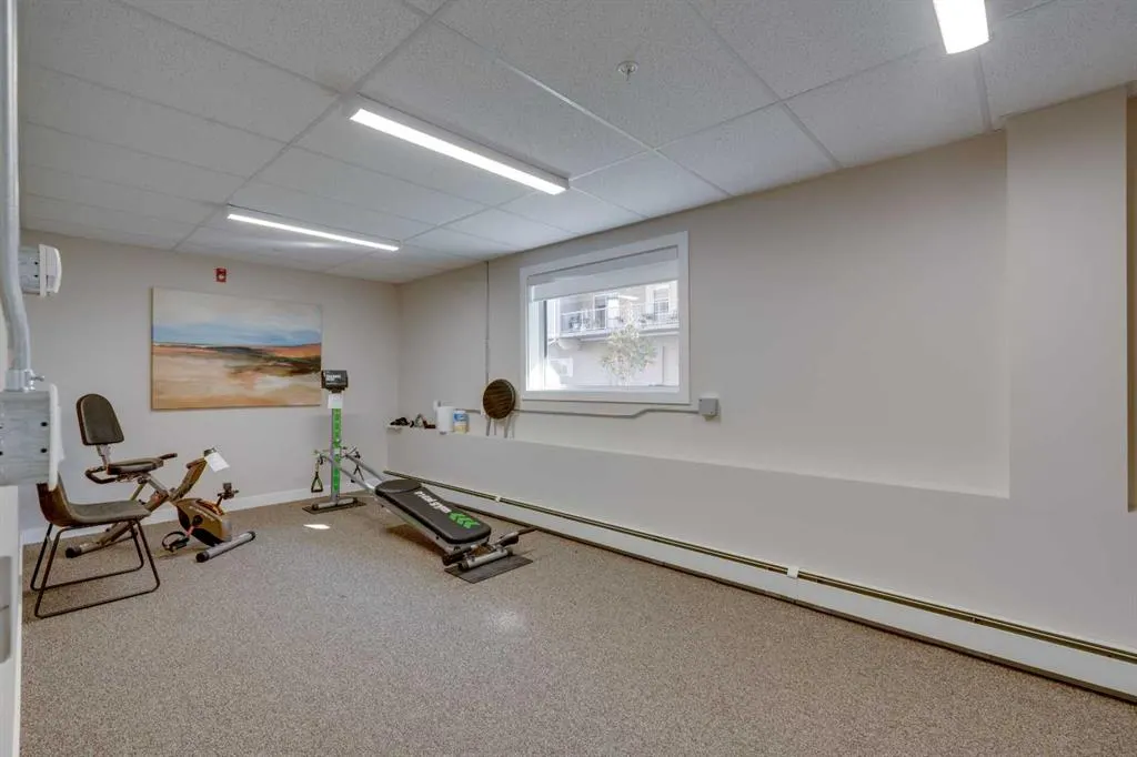 404 1 Avenue SE, #302