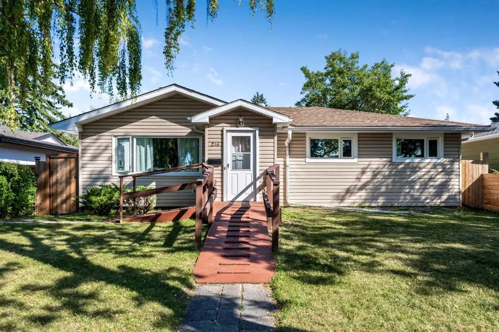 216 Havenhurst Crescent SW