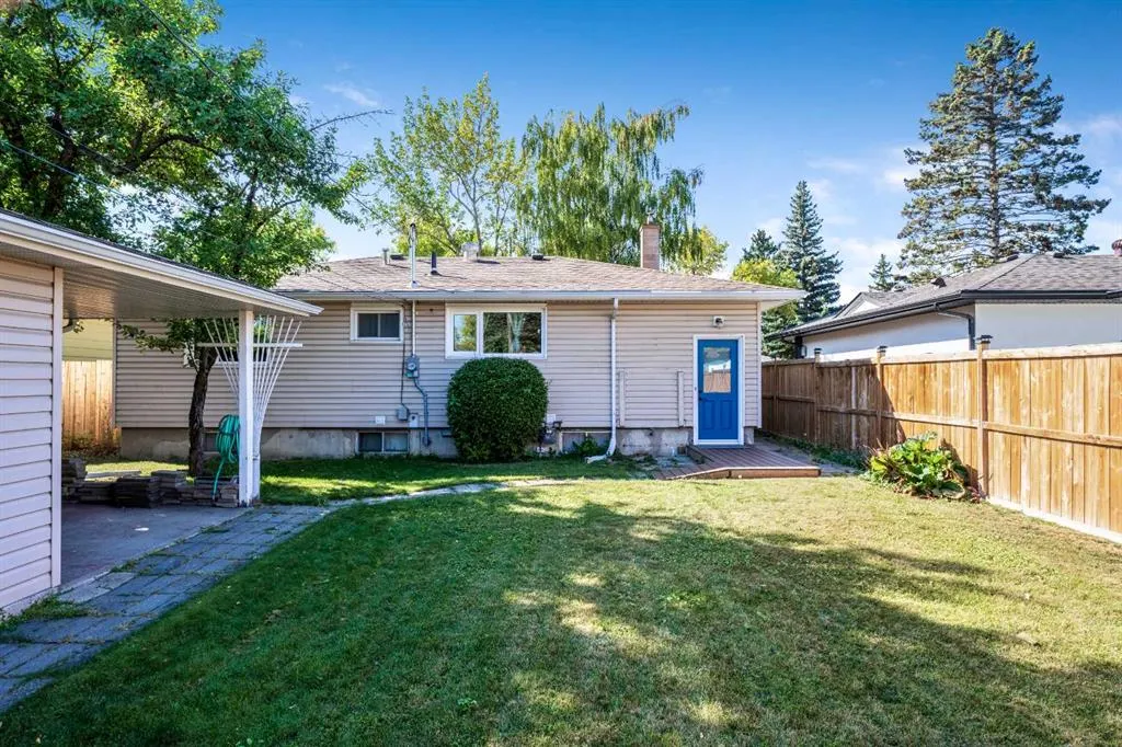 216 Havenhurst Crescent SW