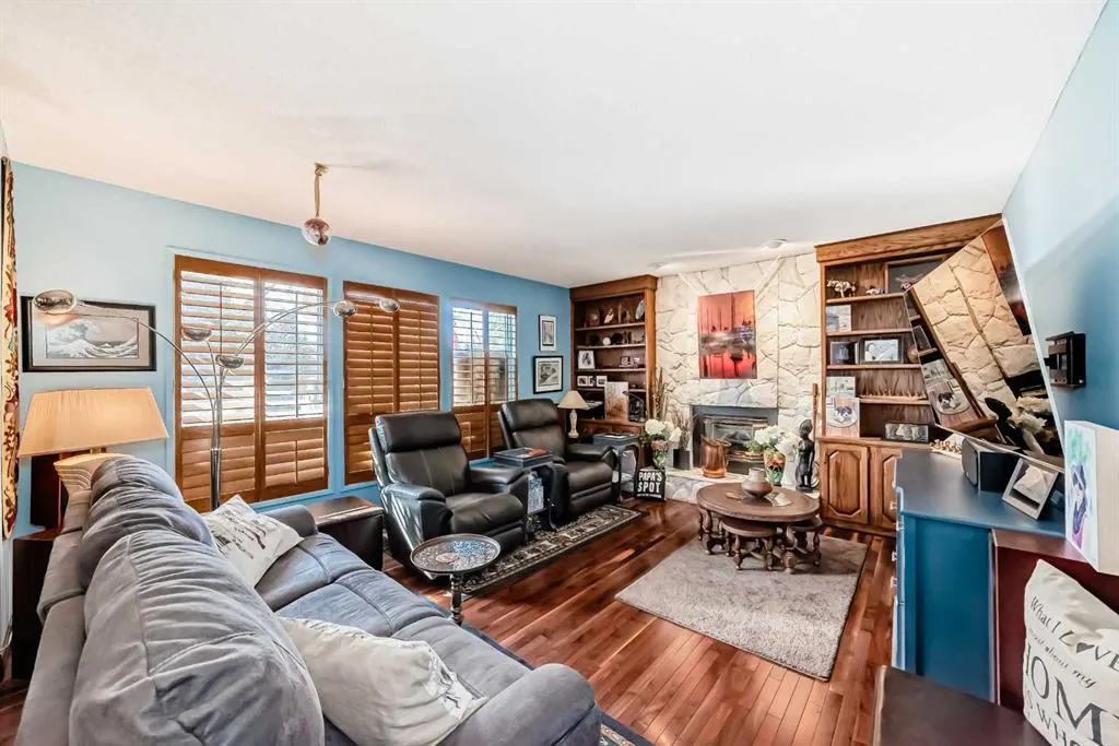 135 Canter Place SW