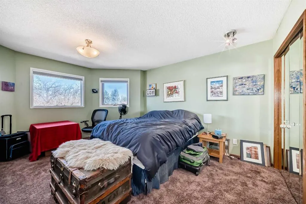 135 Canter Place SW