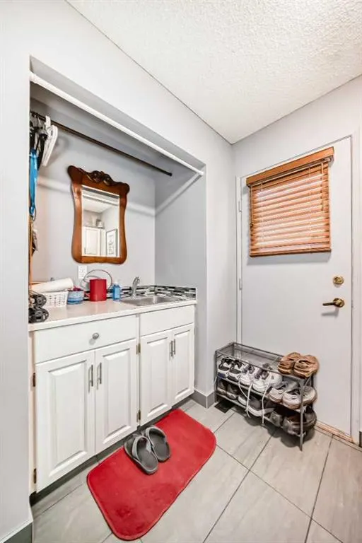 135 Canter Place SW
