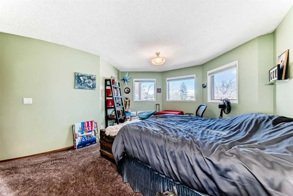 135 Canter Place SW